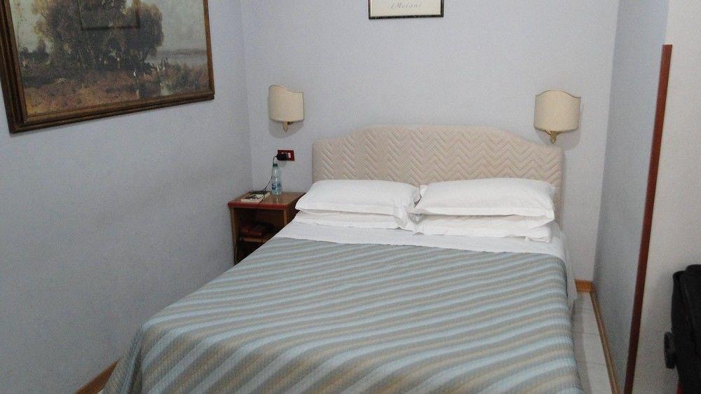 Hotel Altavilla Róma Kültér fotó